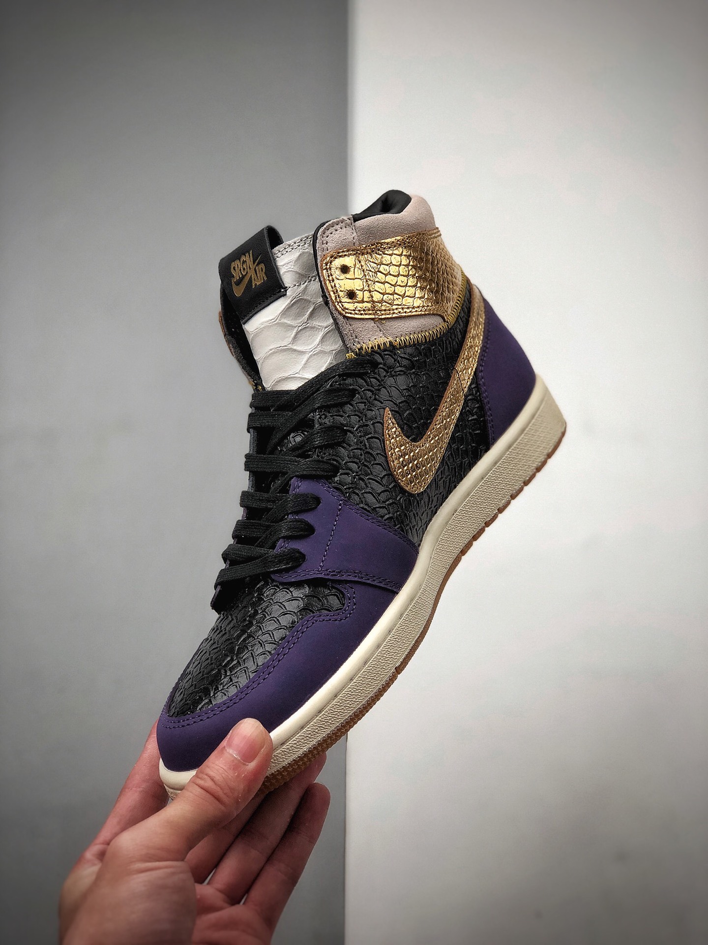 420 Nike Union x AJ1 The Shoe Surgeon AJ1 乔丹1代联名款 555088-171