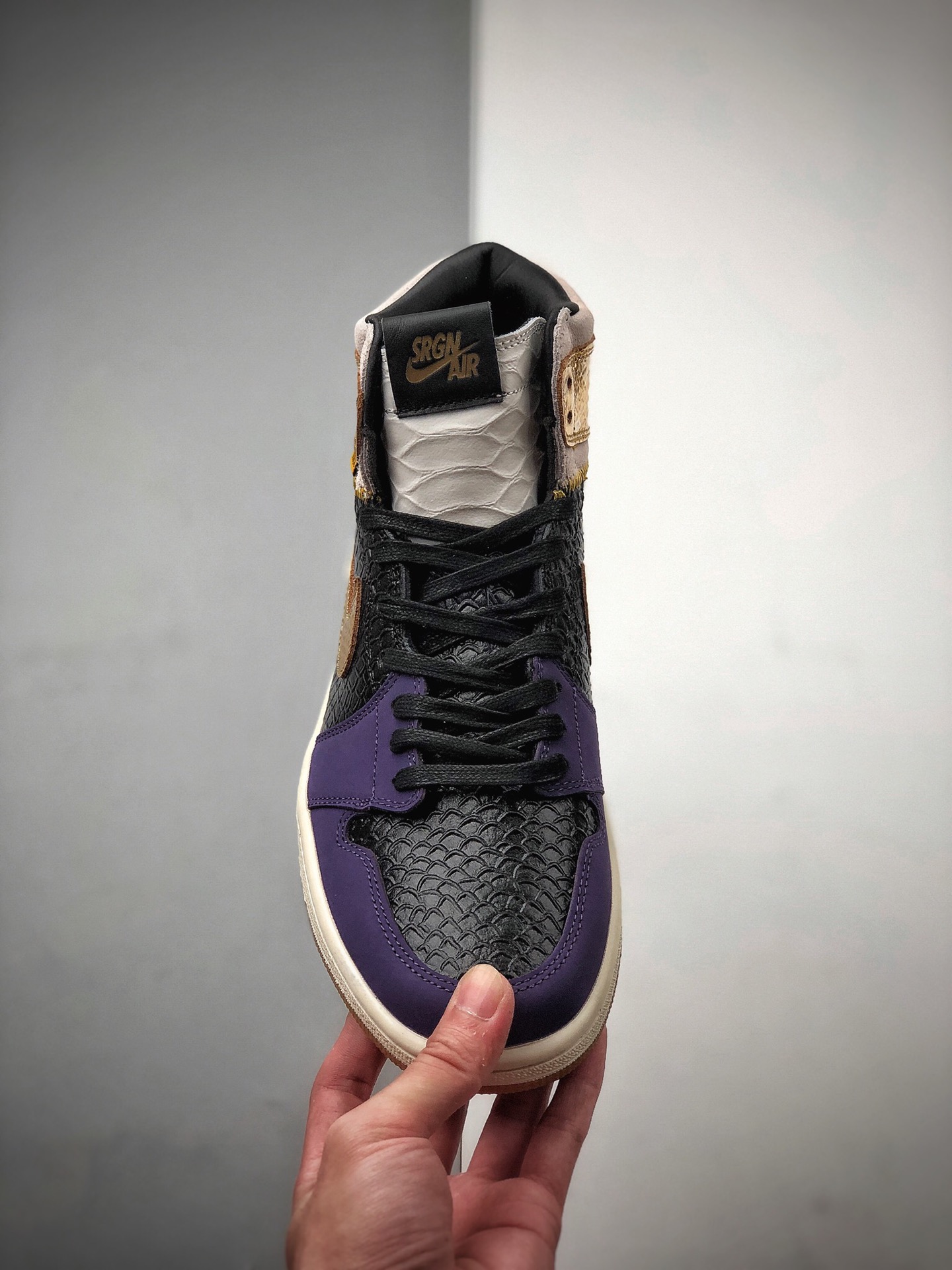420 Nike Union x AJ1 The Shoe Surgeon AJ1 乔丹1代联名款 555088-171