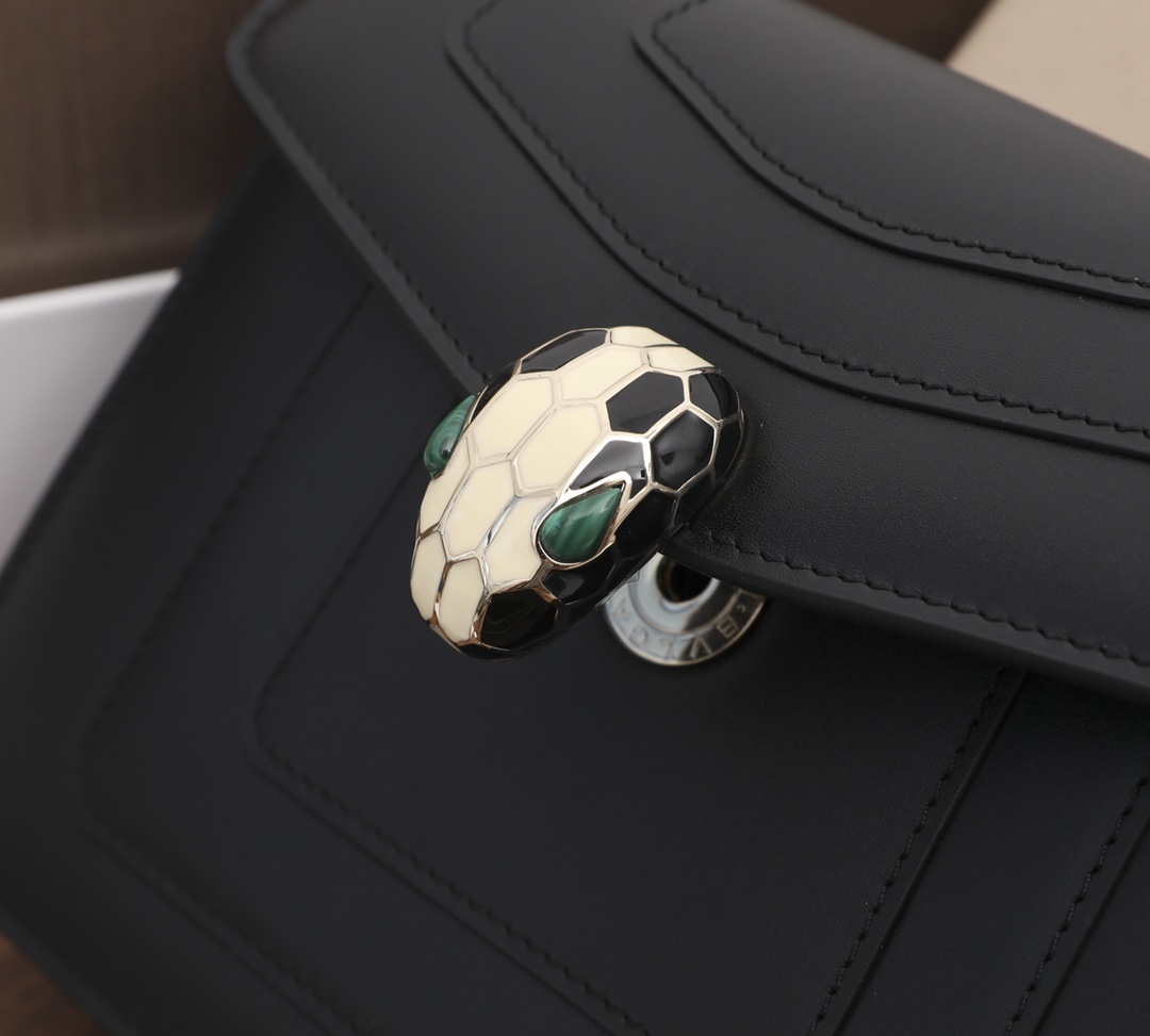 Luxurious Bogarly Teen Cow Series Black Peacock Snake Head Wallet with Raincoat Packaging - 图片 5