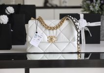 Chanel Classic Flap Bag Buy Handbags Crossbody & Shoulder Bags White Splicing Goat Skin Sheepskin Chains