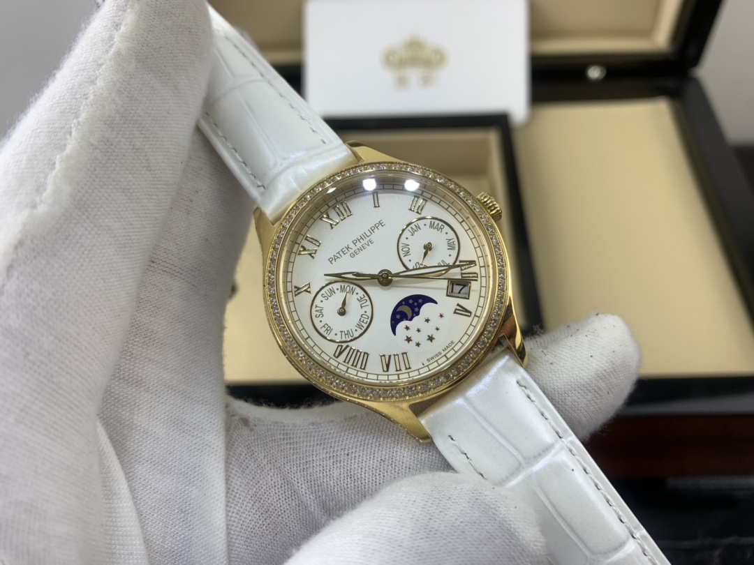 Patek Philippe 皇家 百达翡丽复杂月相女表