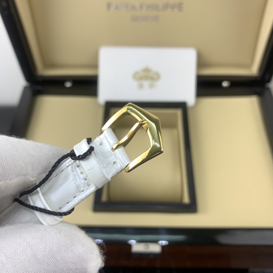 Patek Philippe 皇家 百达翡丽复杂月相女表