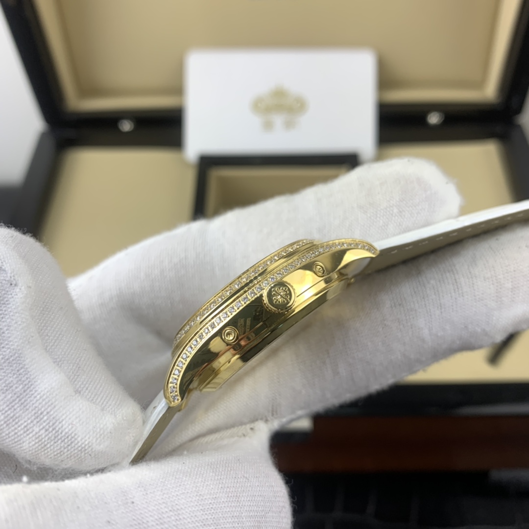 Patek Philippe 皇家 百达翡丽复杂月相女表