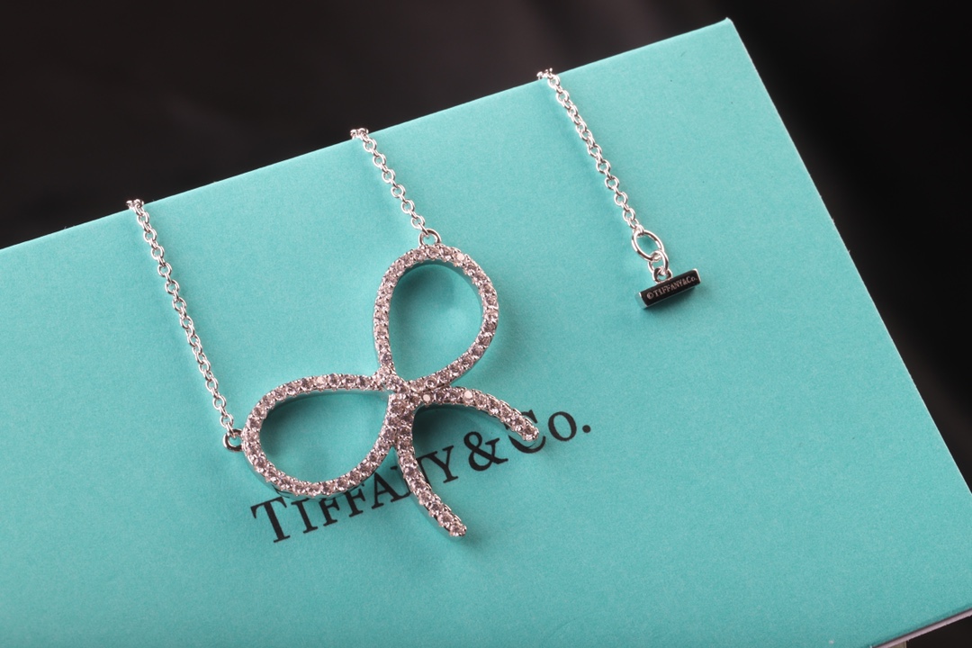 Tiffany & Co. 满钻大蝴蝶结项链