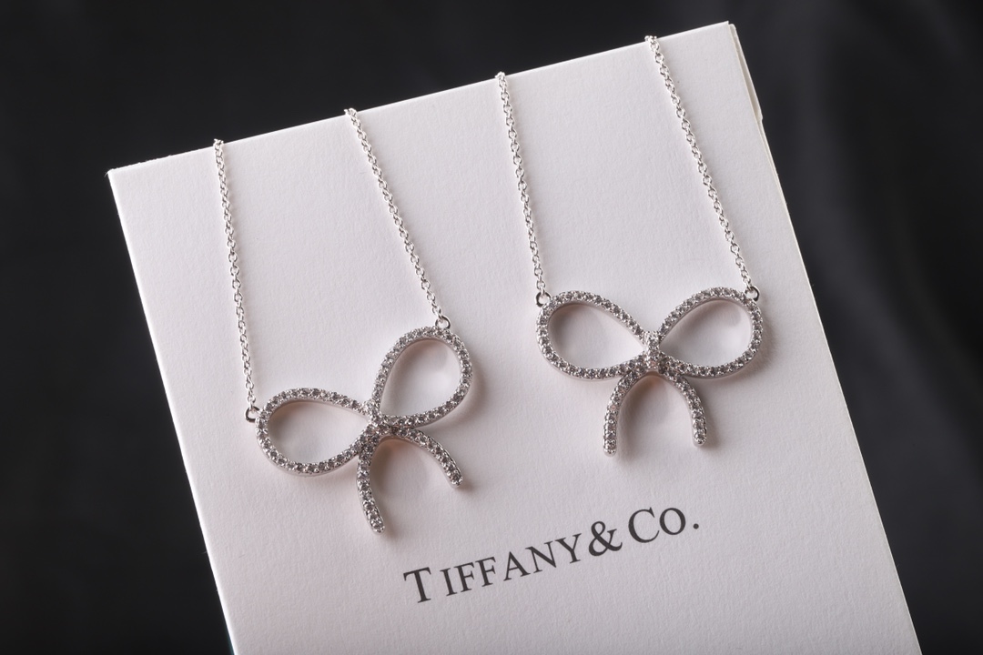 Tiffany & Co. 满钻大蝴蝶结项链