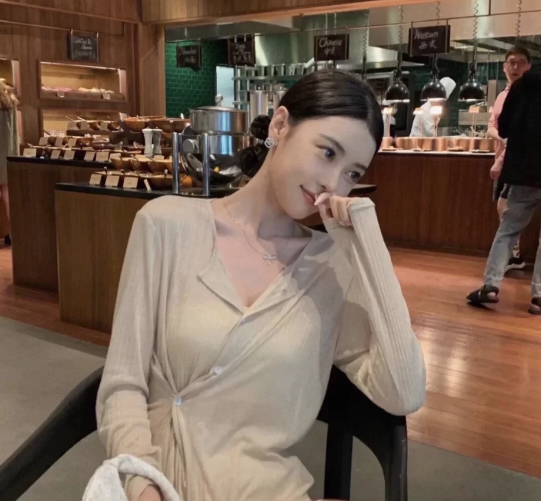 Tiffany & Co. 满钻大蝴蝶结项链