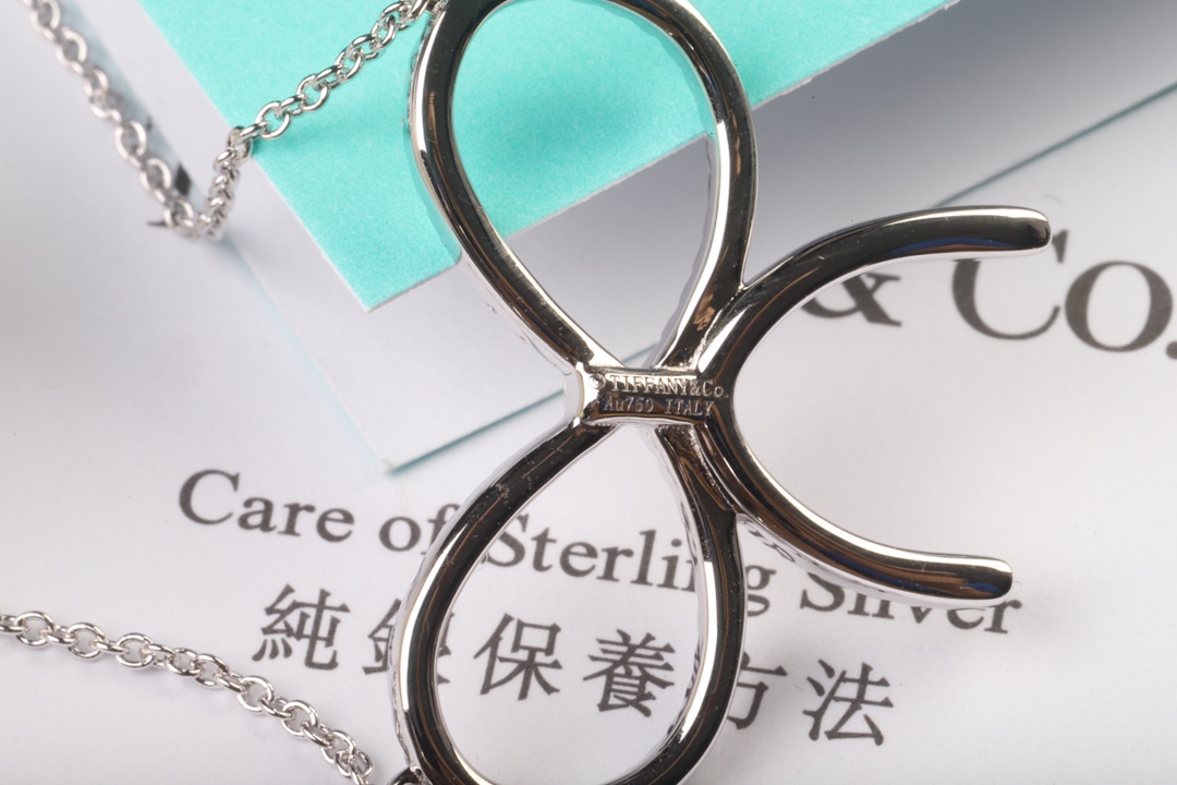 Tiffany & Co. 满钻大蝴蝶结项链