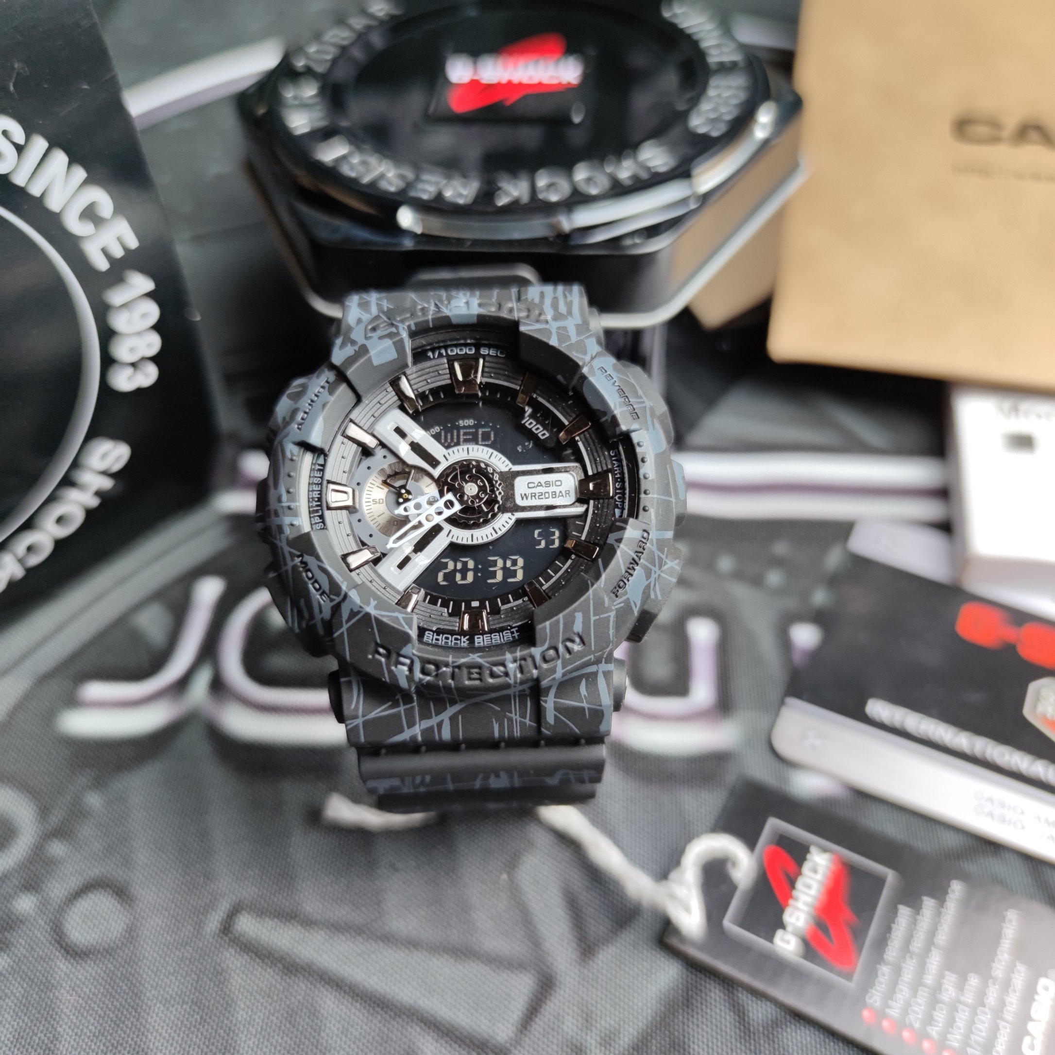E0  爆裂紫，G-Shock 110系列  Casio 卡西欧 手表最高版本45度自动抬手灯 原单高品质 配备1/1000秒表计速功能 防震 防磁 50M防水 LED灯 世界48个城市时间 倒计时 闹钟 间歇响报 全套包装