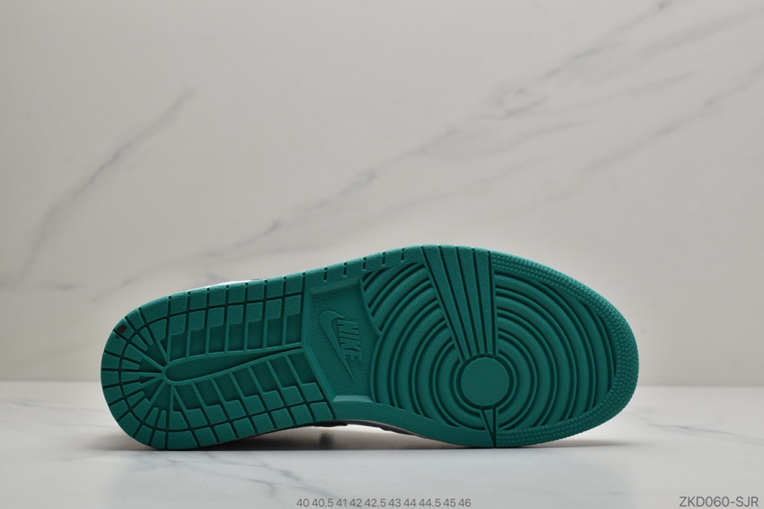 270 公司级Air Jordan 1 Mid 货号：CW5853-100