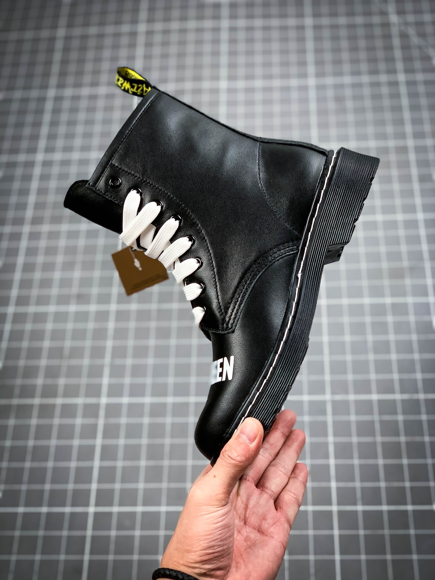 290 Dr.martens 马丁靴   六孔软皮高帮进口头层