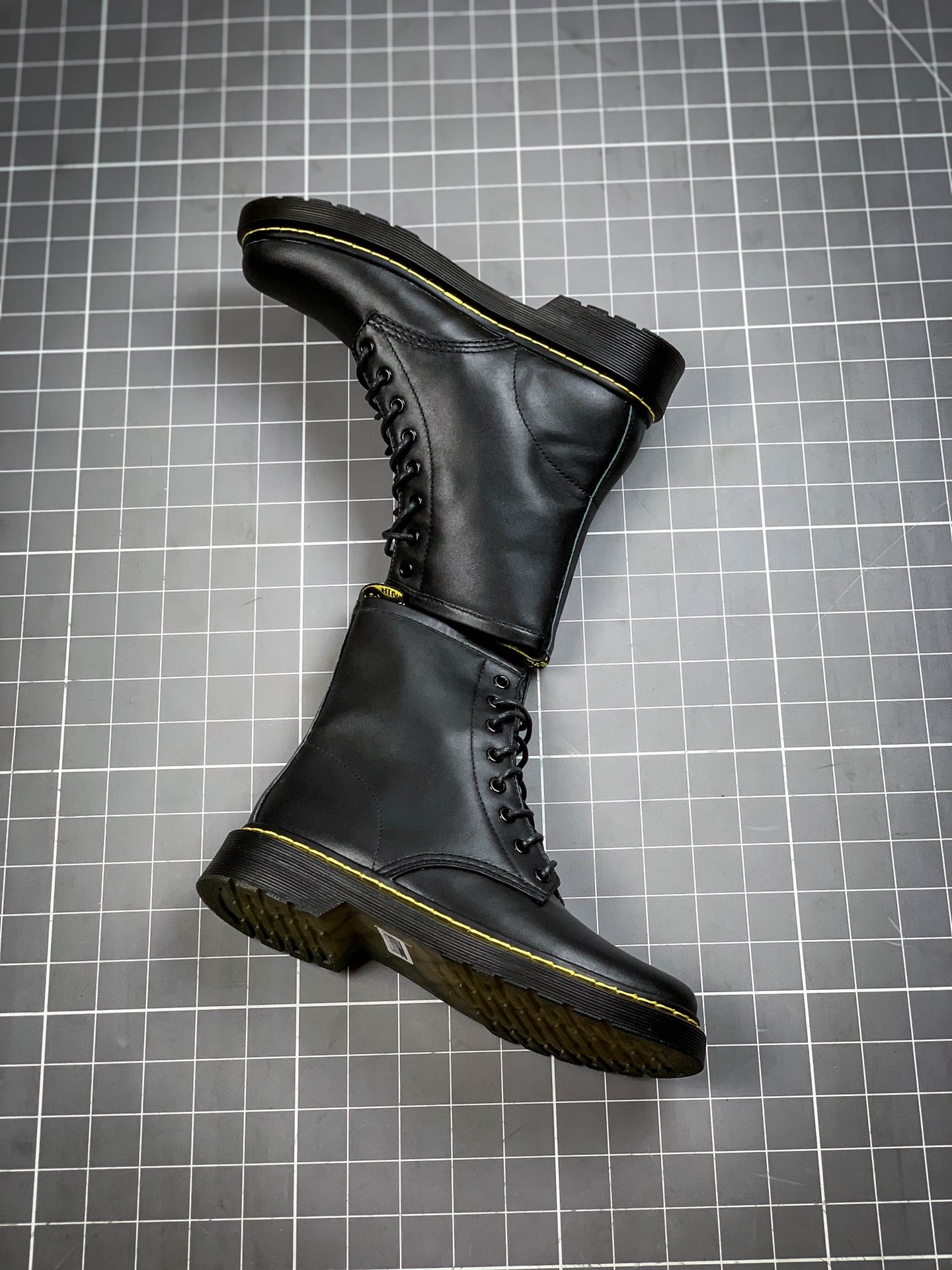 250 价格调整 Dr.martens 马丁靴6色