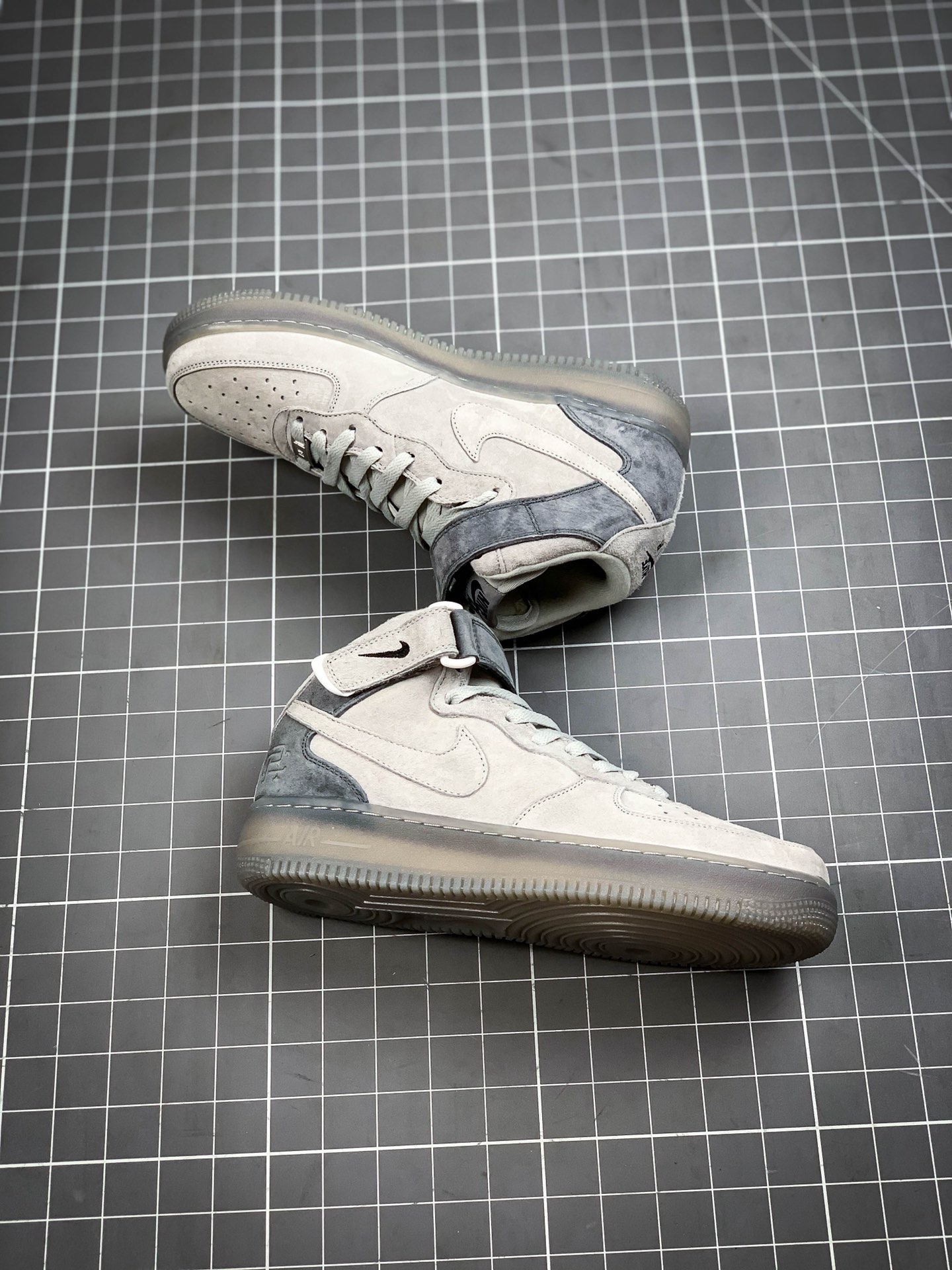 200 Reigning Champ X Nike Air Force1 MID卫冕冠军联名空军一号中帮板鞋807618-200