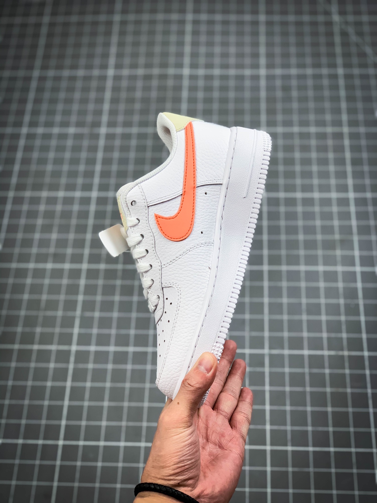 200 Wmns Air Force 1 'O7 'White Atomic Pink' 315115-157
