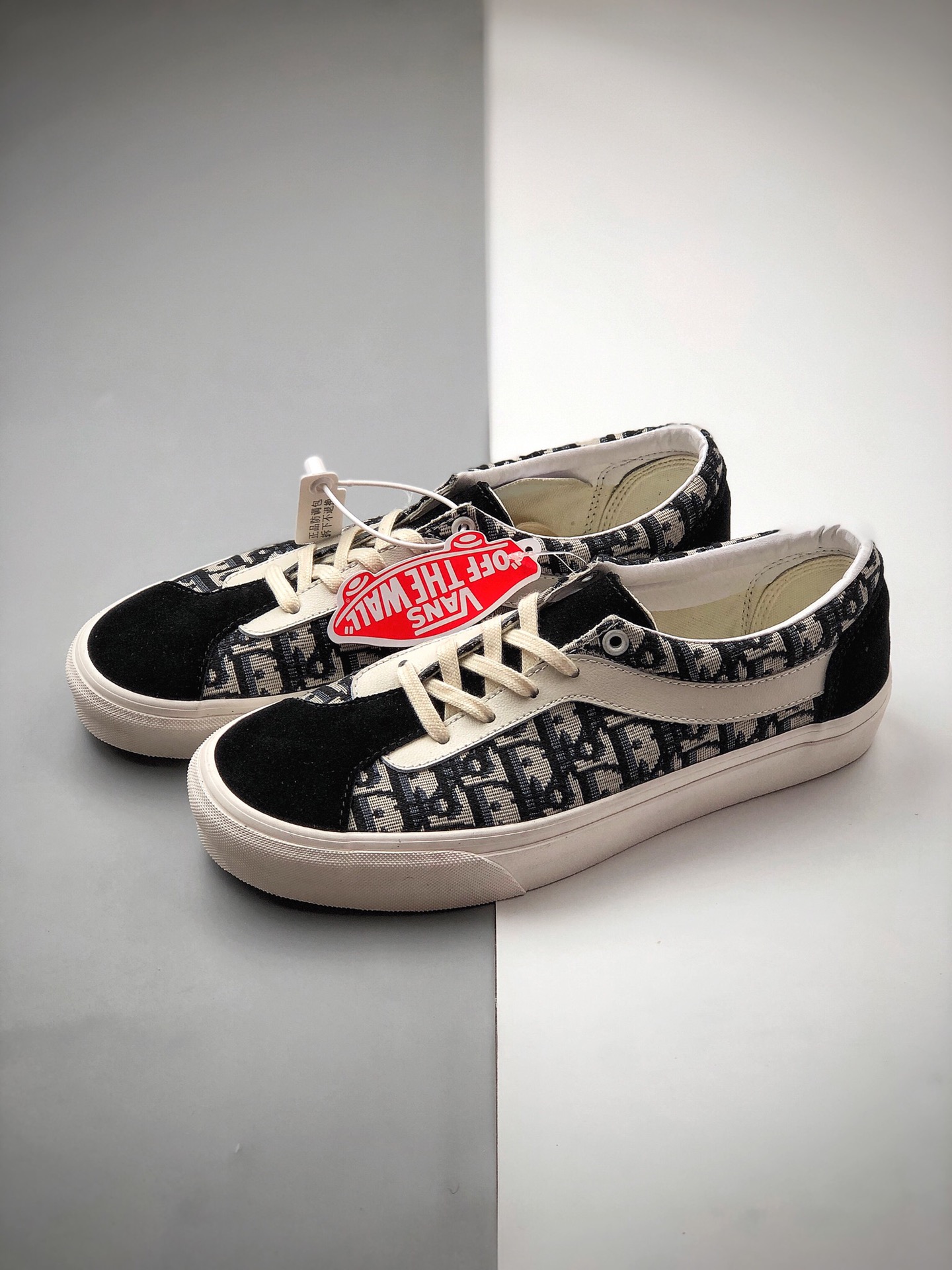 150  2020 VANS范斯 迪奥Dior x Vans Vault OG Authentic Era LX”Christian Dior”  黑色 男鞋女鞋 低帮休闲帆布鞋
