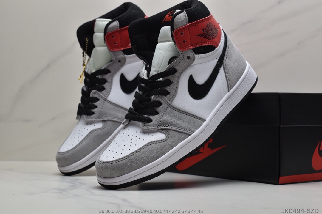 160 公司级 Jordan 1 High OG AJ1乔丹一代高帮篮球鞋555088-500