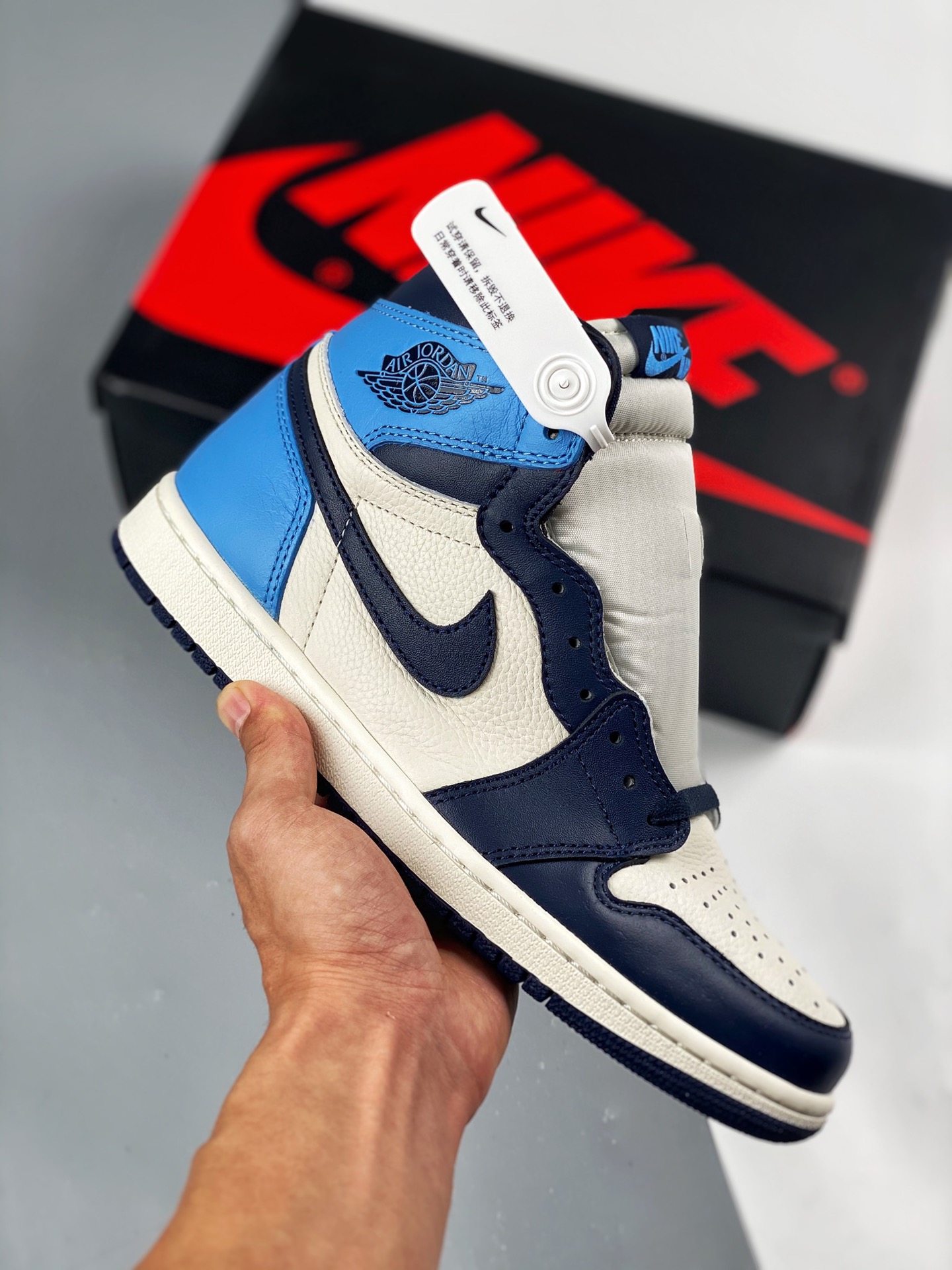 Soporte contra reembolso AirJordan 1 "Obsidian" Carolina Azul, Obsidiana, número de producto: 555088 140, nuevo desarro…