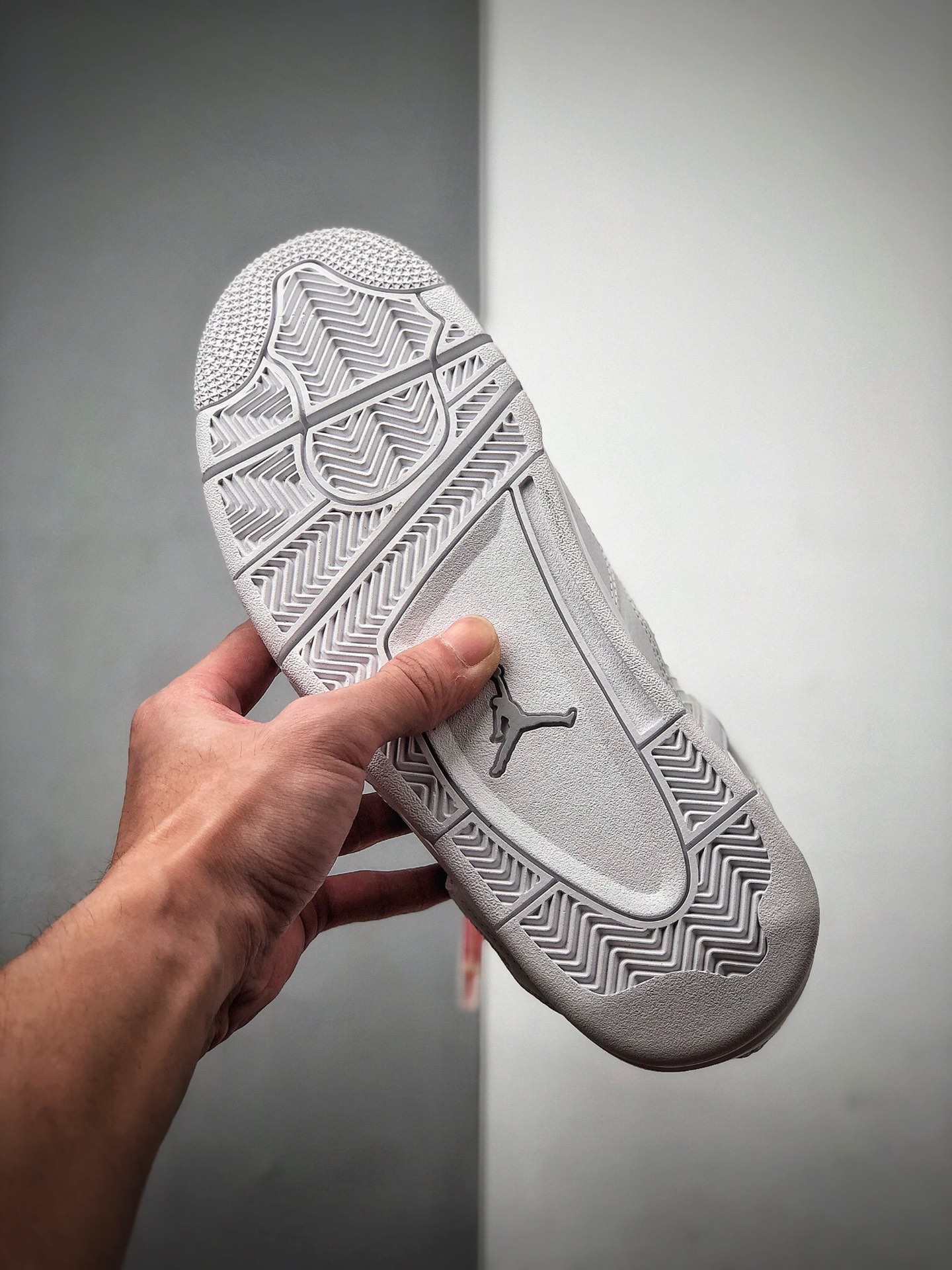 200  Air Jordan 4 Retro “Pure Money” 白猫AJ4/乔4代中帮复古休闲运动文化篮球鞋 308497-100