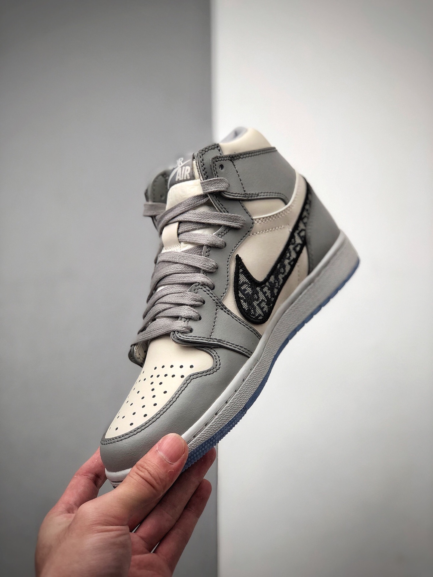 390 耐克 Dior x Air Jordan 1 HI OG “迪奥联名”AJ1高帮休闲篮球鞋
