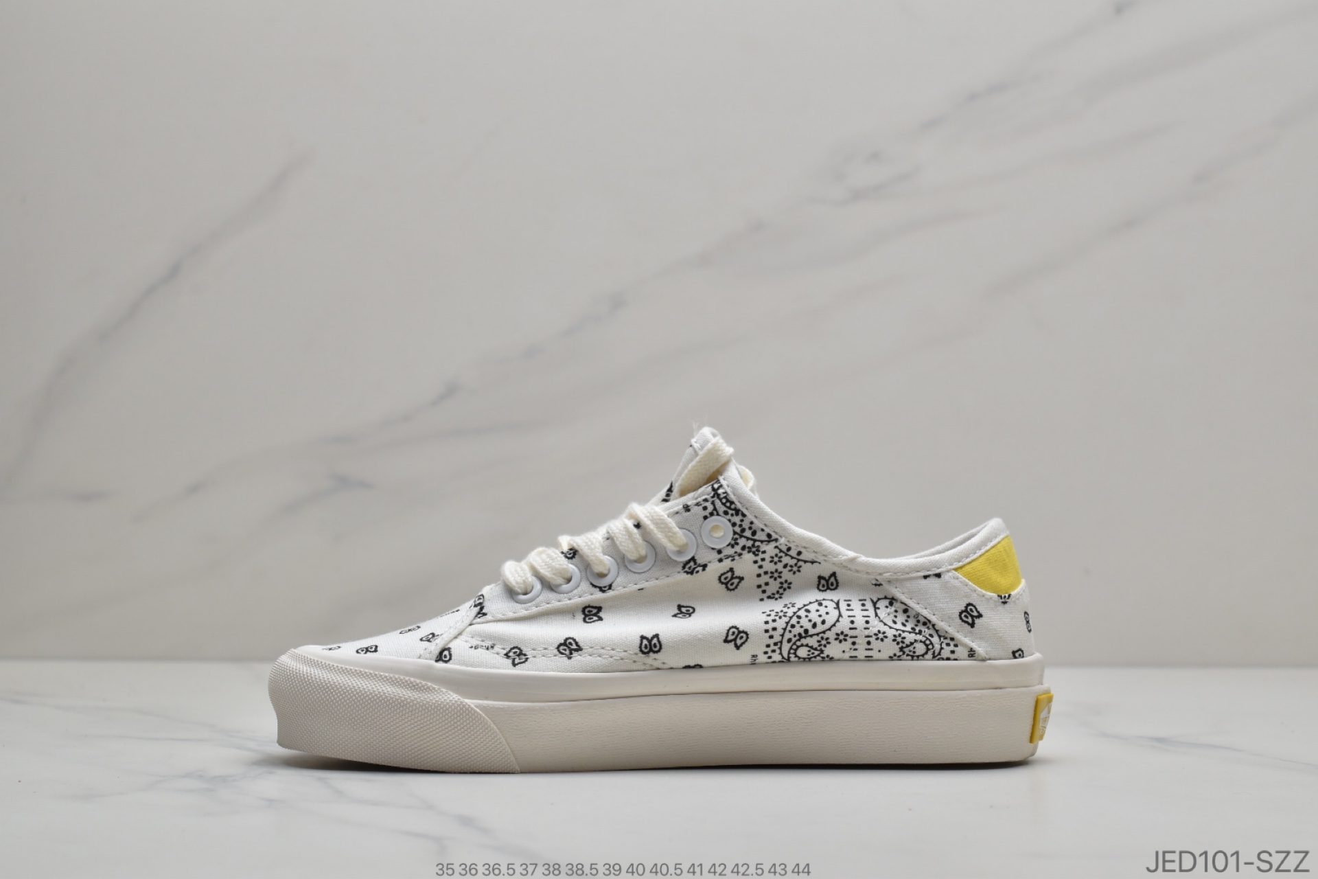 150 公司级二代腰果花来袭Vans x Rhude 联名合作推出Paisüxitley 图案“腰果花”系列