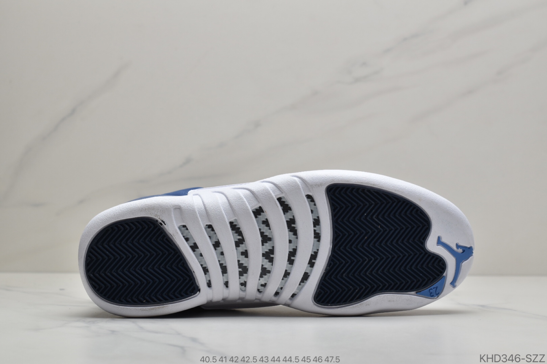 520 公司级AIR JORDAN 12 RETRO 黑曜石130690-404