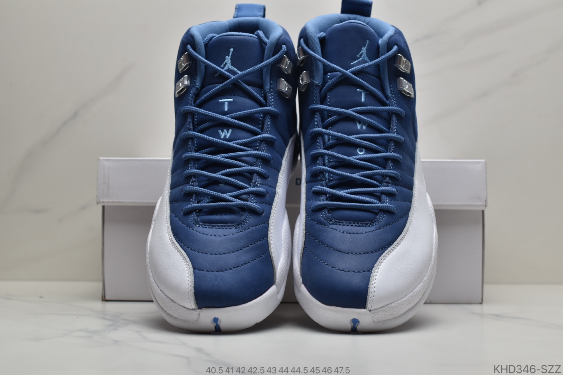 520 公司级AIR JORDAN 12 RETRO 黑曜石130690-404