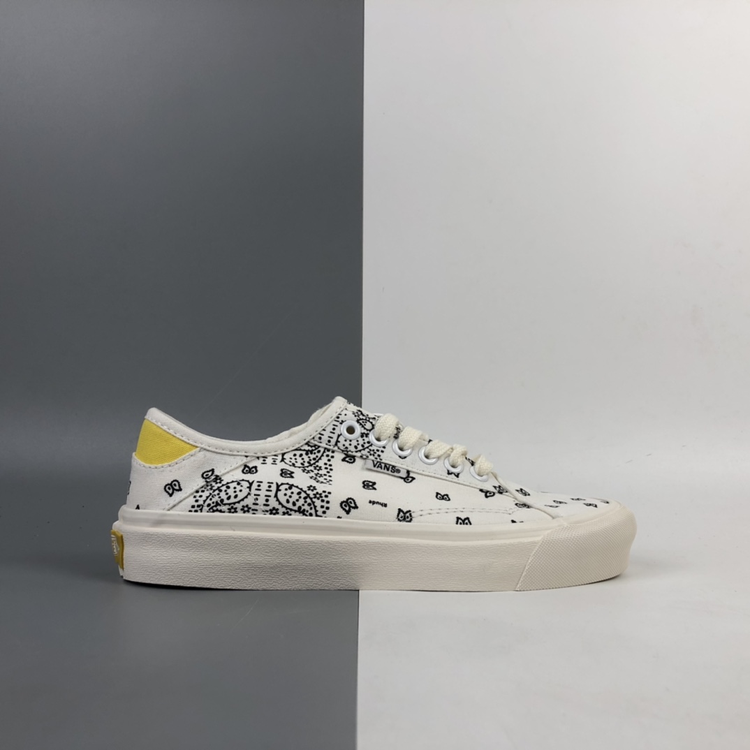 150 Vans x Rhude 联名合作推出Paisüxitley 图案“腰果花”系列低帮板鞋 VN0A3TKCUSE