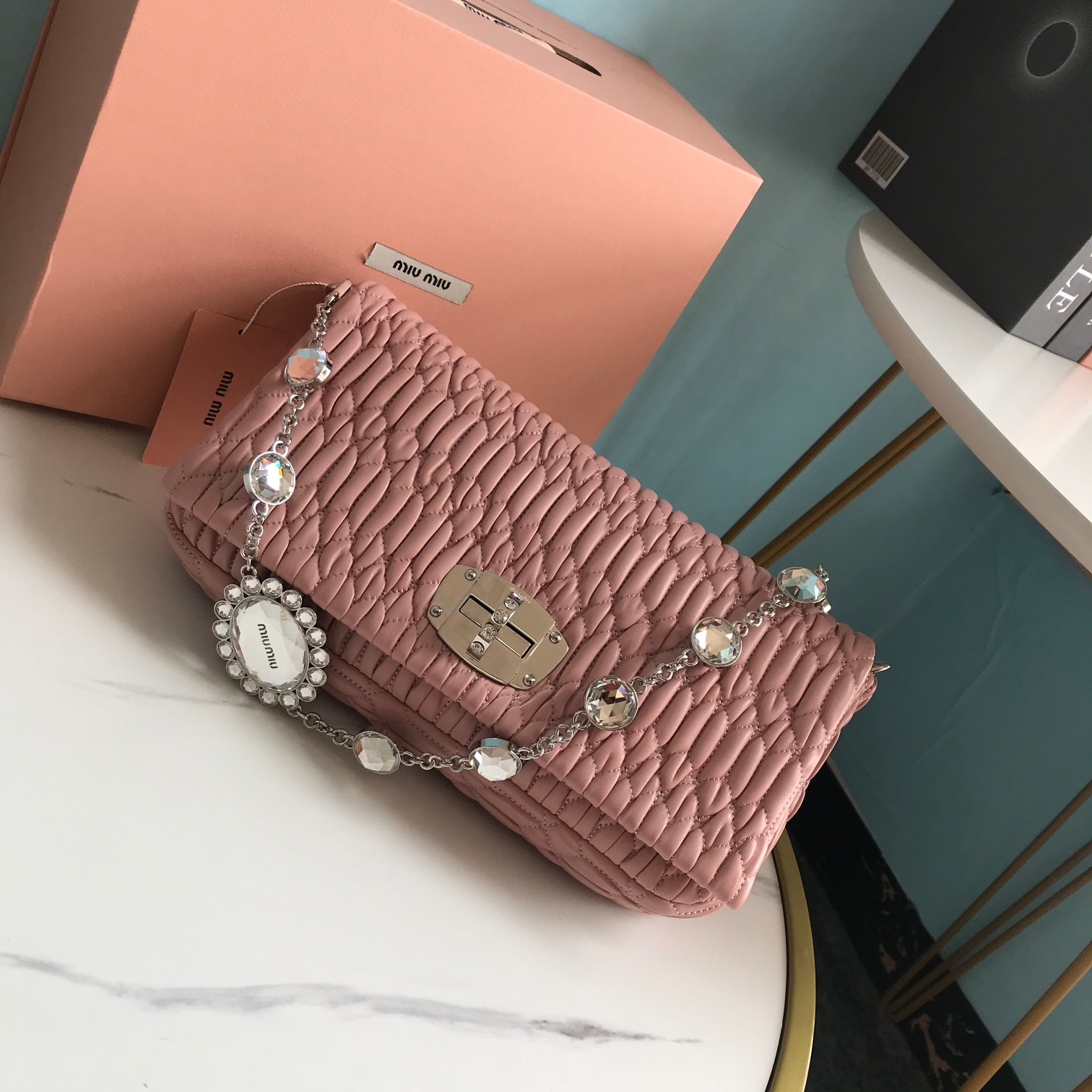 CHANEL pink caviar small 9.25 Coco Handle Bag 21A