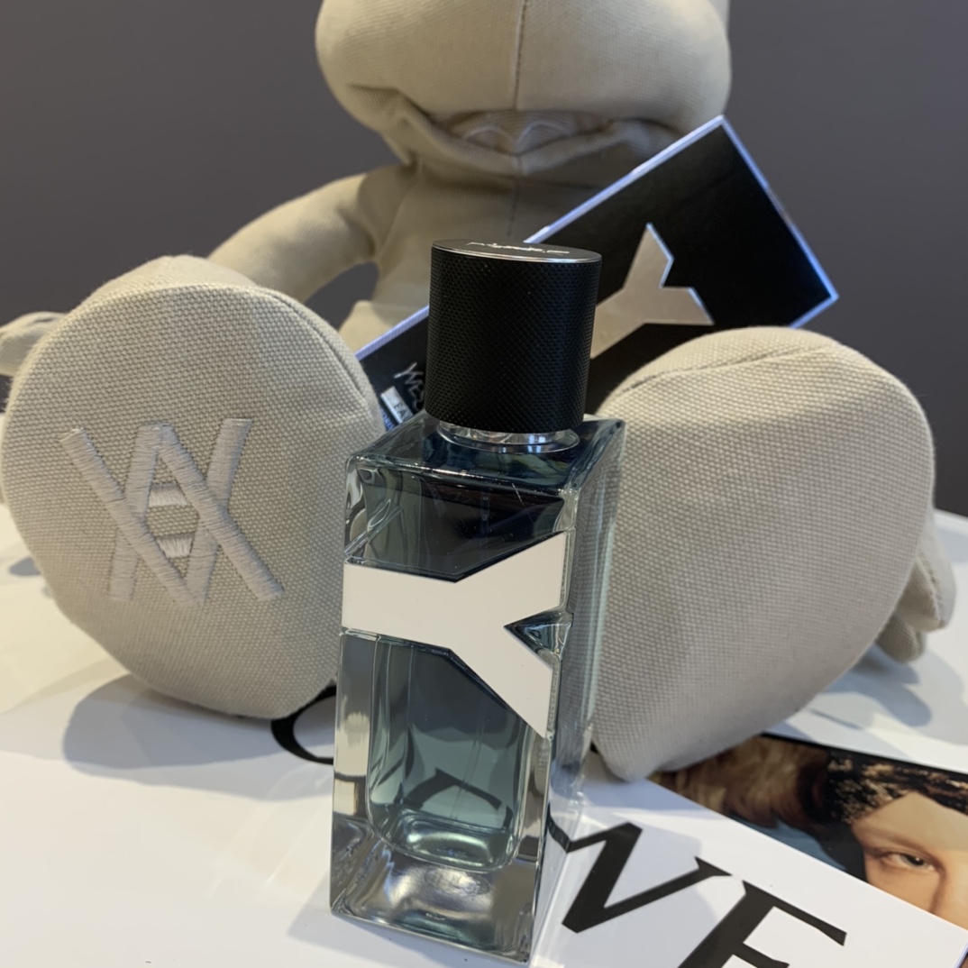 Saint Laurent luxury item 3