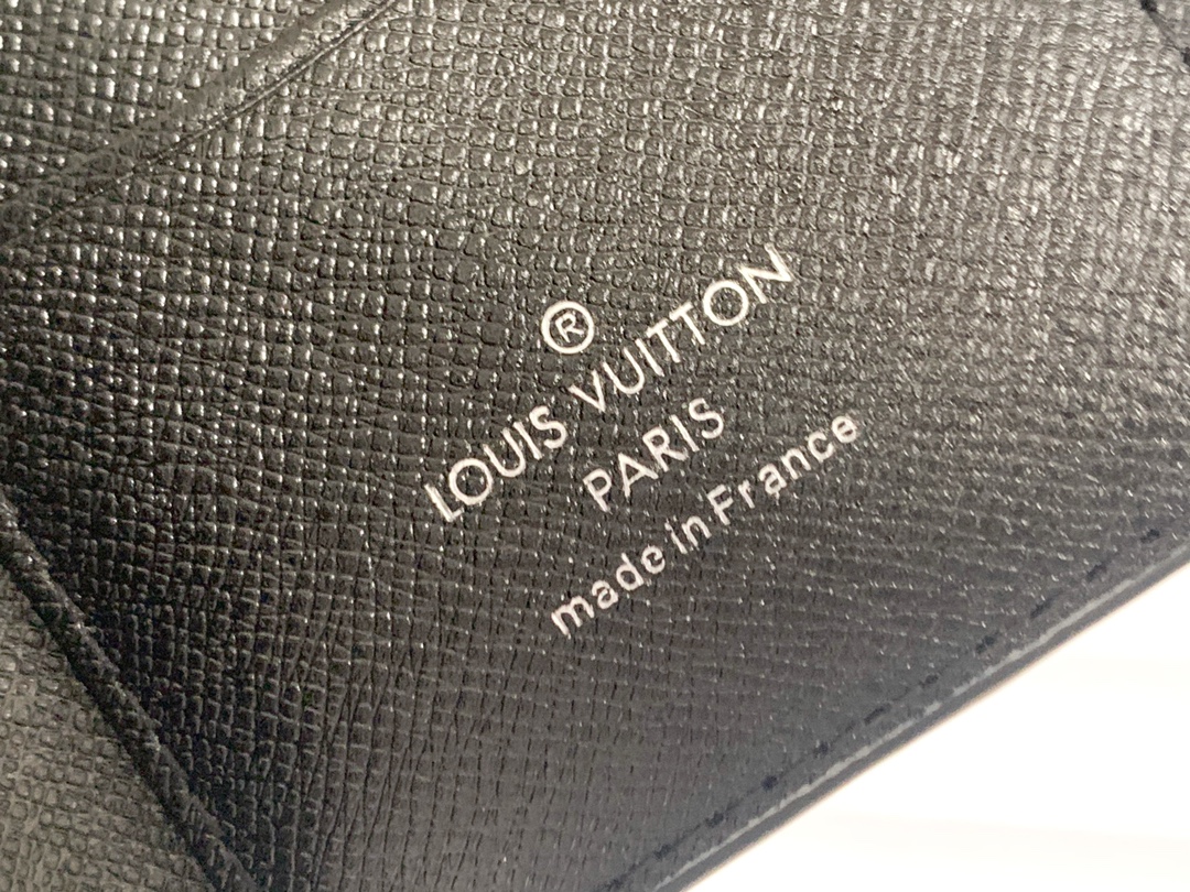 Louis Vuitton 小卡夹 - Damier帆布とレザーの高級感溢れるデザイン