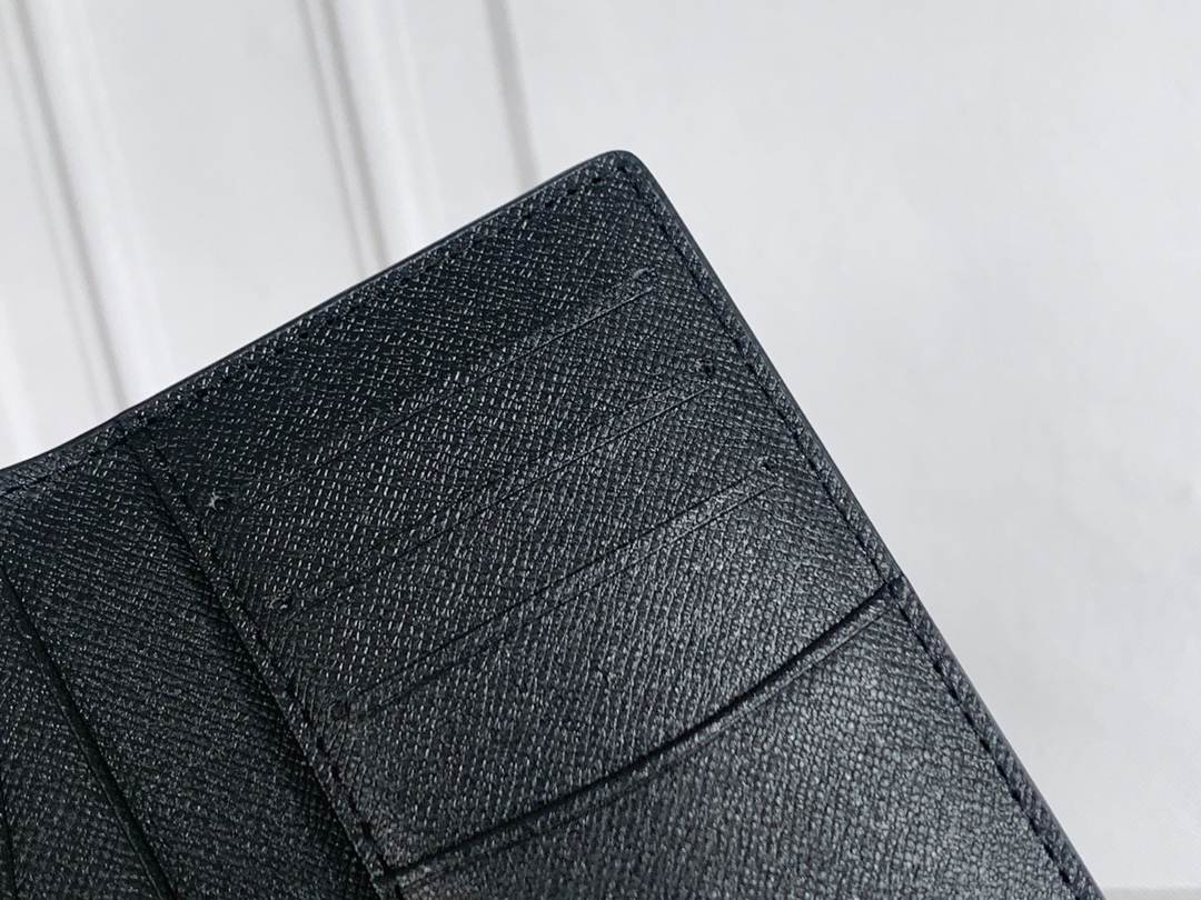 Louis Vuitton 小卡夹 - Damier帆布とレザーの高級感溢れるデザイン