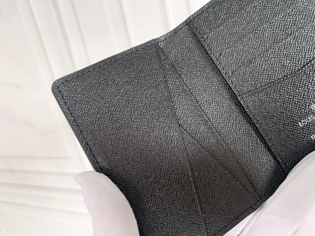 Louis Vuitton 小カードケース - ダミエ帆布とレザーの洗練されたデザイン