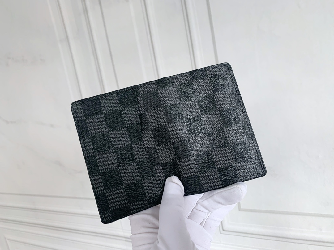 Louis Vuitton 小カードケース - ダミエ帆布とレザーの洗練されたデザイン