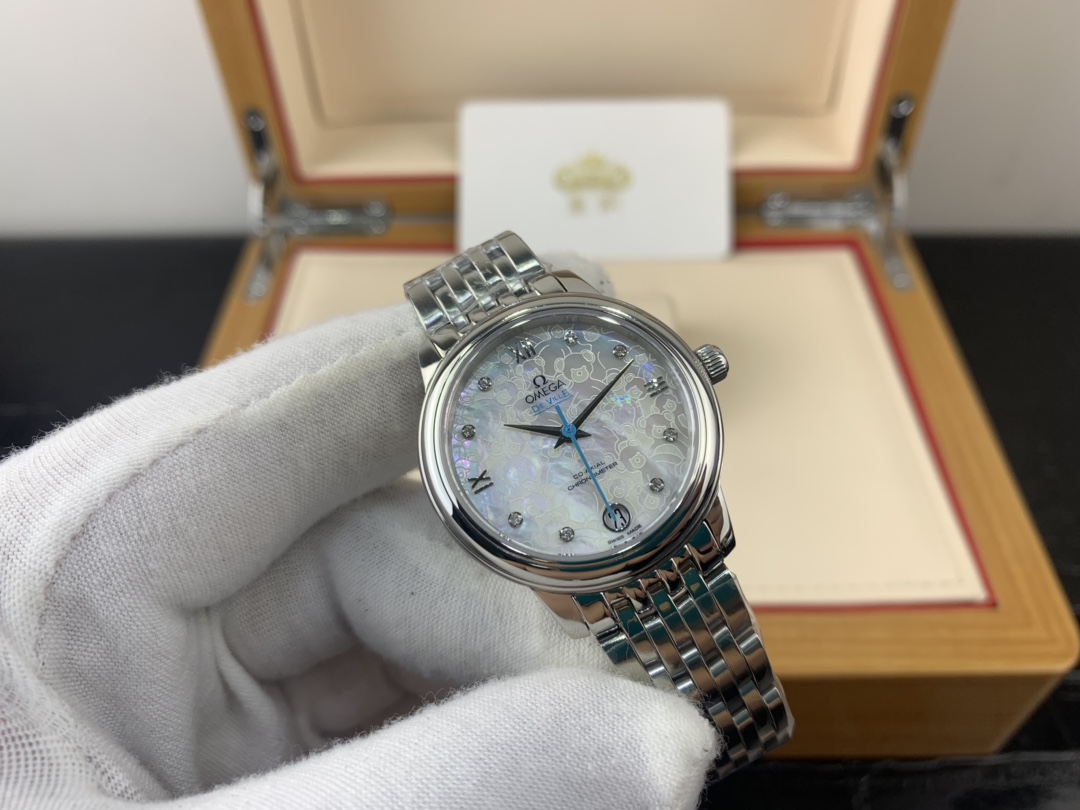 Omega 皇家 欧米茄蝶飞系列熊型贝壳表盘女表