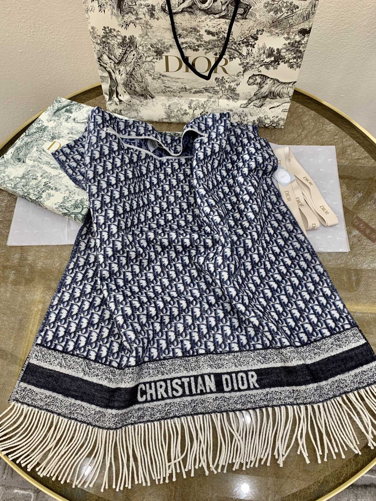 Dior迪奥套头斗篷披肩⋅围巾01CDO370I001_C540
