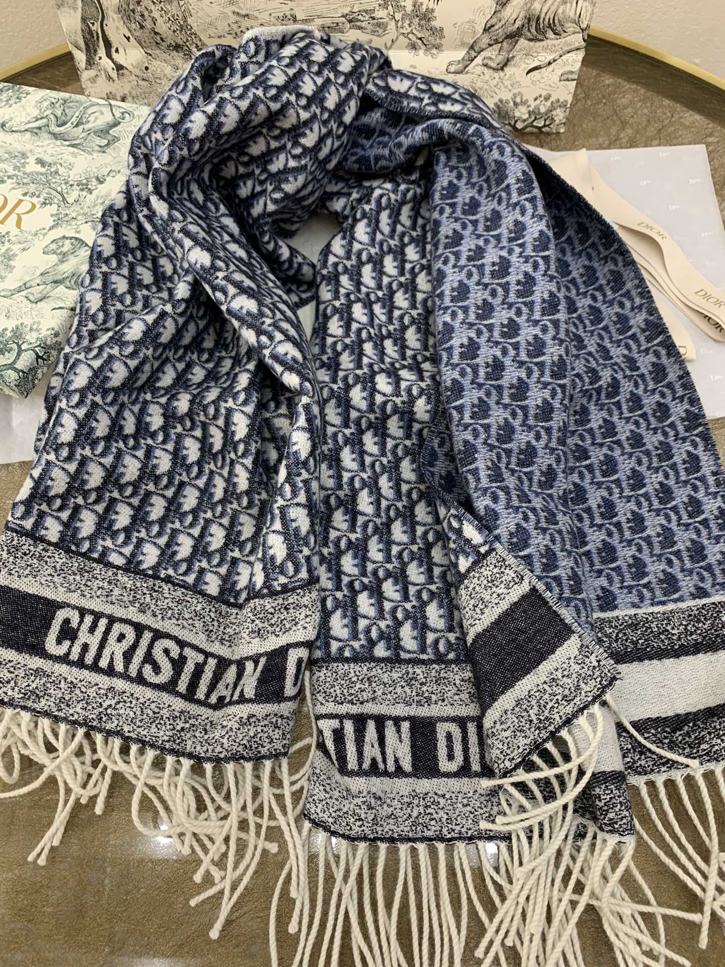 Dior迪奥套头斗篷披肩⋅围巾01CDO370I001_C540