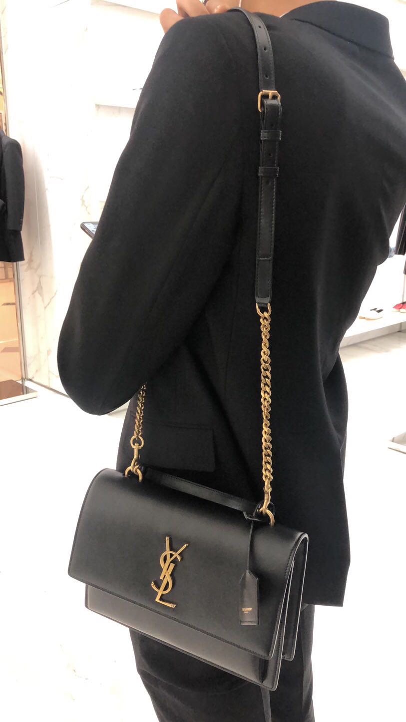 YSL 𝙉𝙚𝙬 𝙢𝙚𝙙𝙞𝙪𝙢 𝙨𝙪𝙣𝙨𝙚𝙩 25CM 牙签纹日落包 634723黑色/金扣