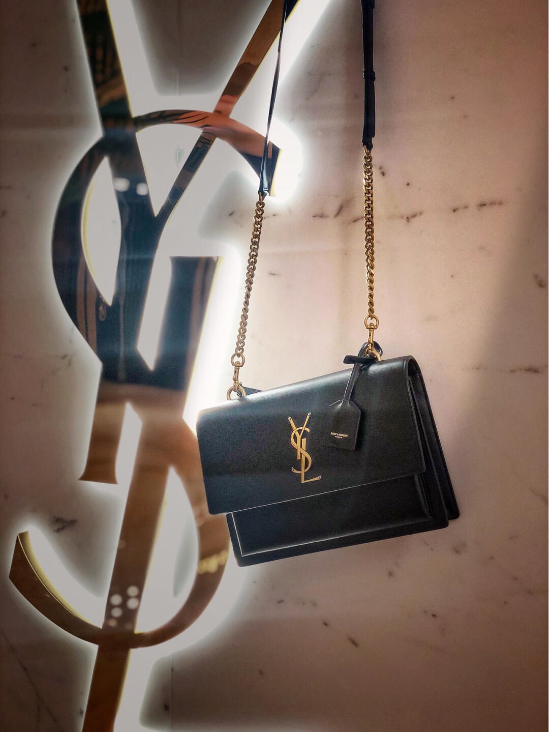 YSL 𝙉𝙚𝙬 𝙢𝙚𝙙𝙞𝙪𝙢 𝙨𝙪𝙣𝙨𝙚𝙩 25CM 牙签纹日落包 634723黑色/金扣