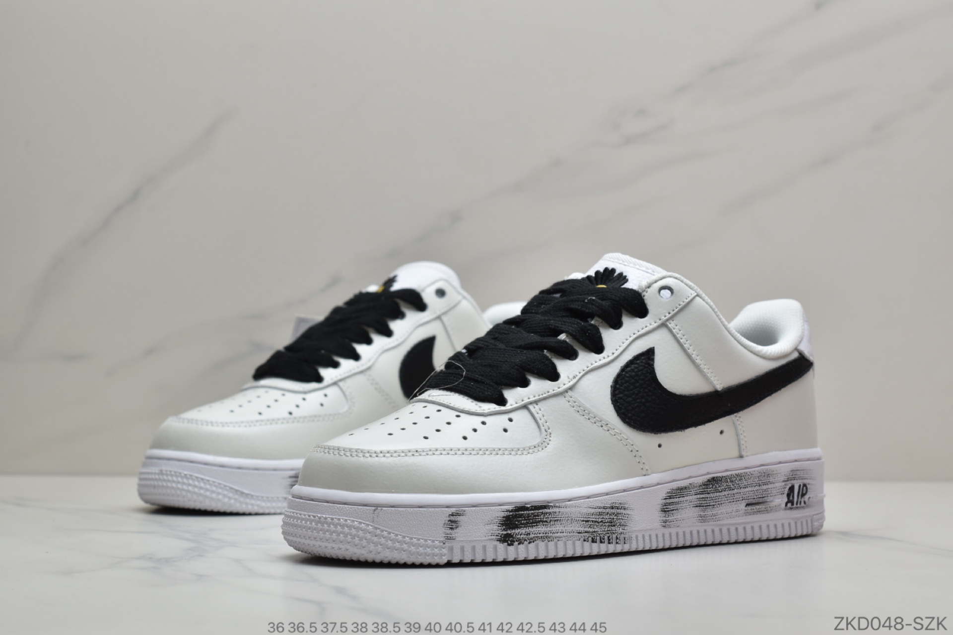 270 G-Dragon权志龙个人品牌PEACEMINUSONE x Nike Air Force 1”Para-noise” 雏菊 DD3223-100