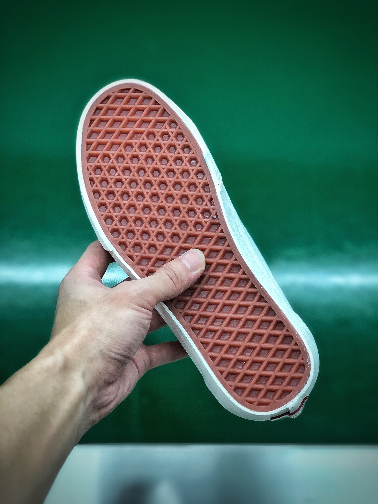 150  新款出货：Vans Style 36鞋带同色系列情侣板鞋 红白、黑白VN0A3DZ3VY1