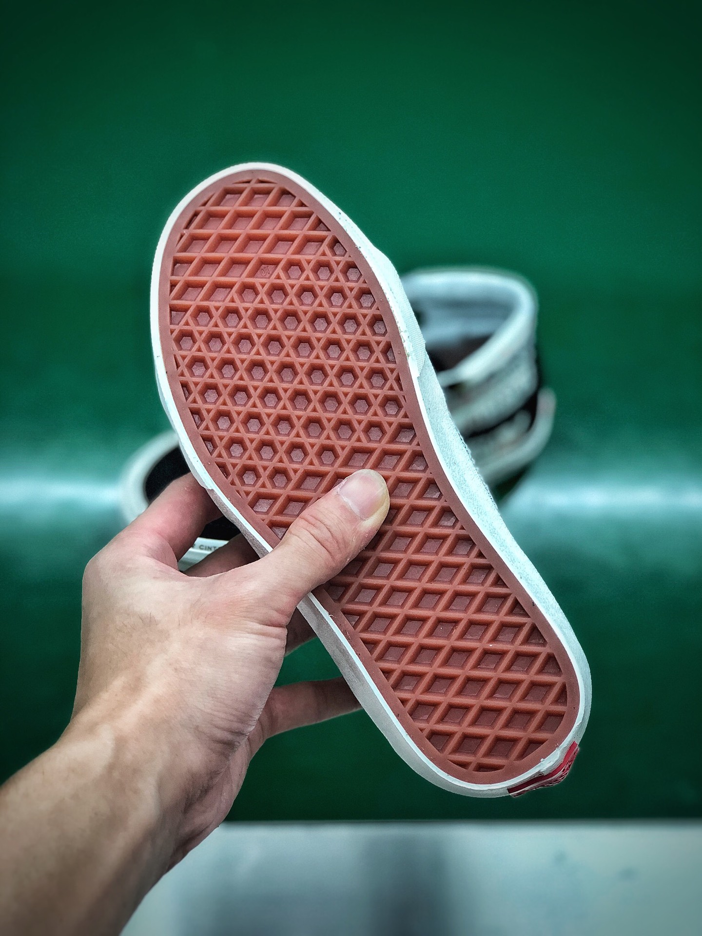 170  新款出货：Vans  Vault Sk8-Hi Love 骄傲月 限定高帮板鞋 VN0A4CS5W43