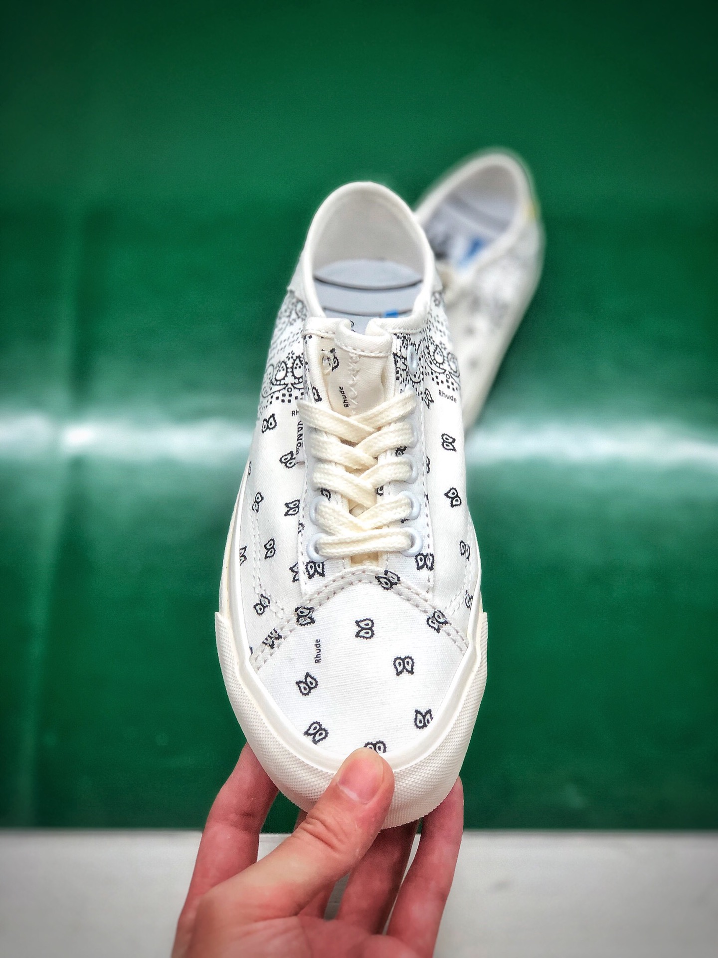 150  二代腰果花来袭 Vans x Rhude 联名合作推出Paisüxitley 图案“腰果花”系列