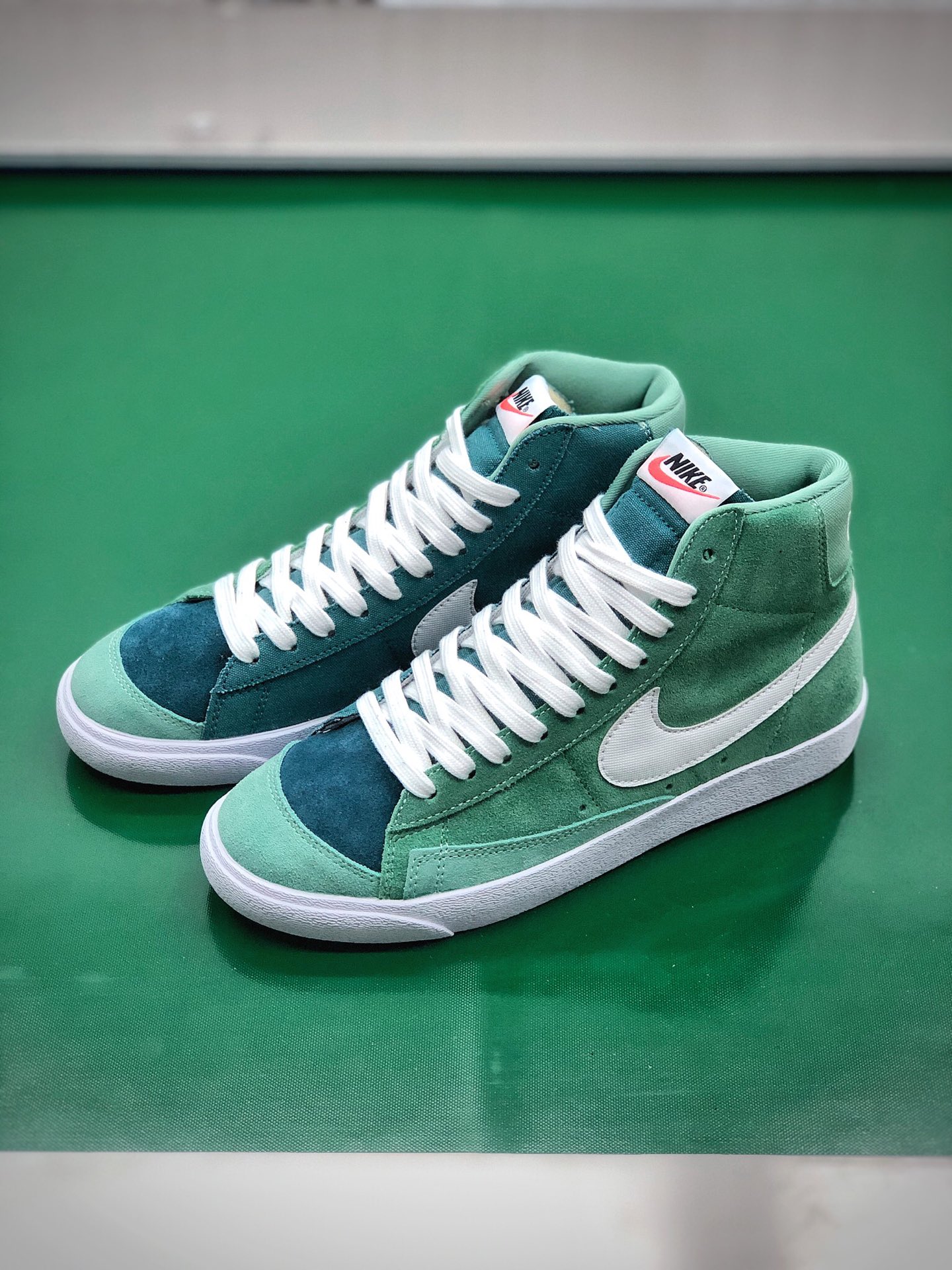 180 公司级 耐克Nike Blazer Mid '1977 Vintage WE 新配色阴阳鞋CZ4609-300