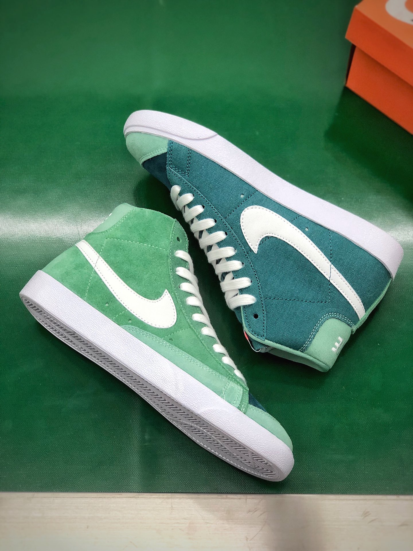 180 公司级 耐克Nike Blazer Mid '1977 Vintage WE 新配色阴阳鞋CZ4609-300