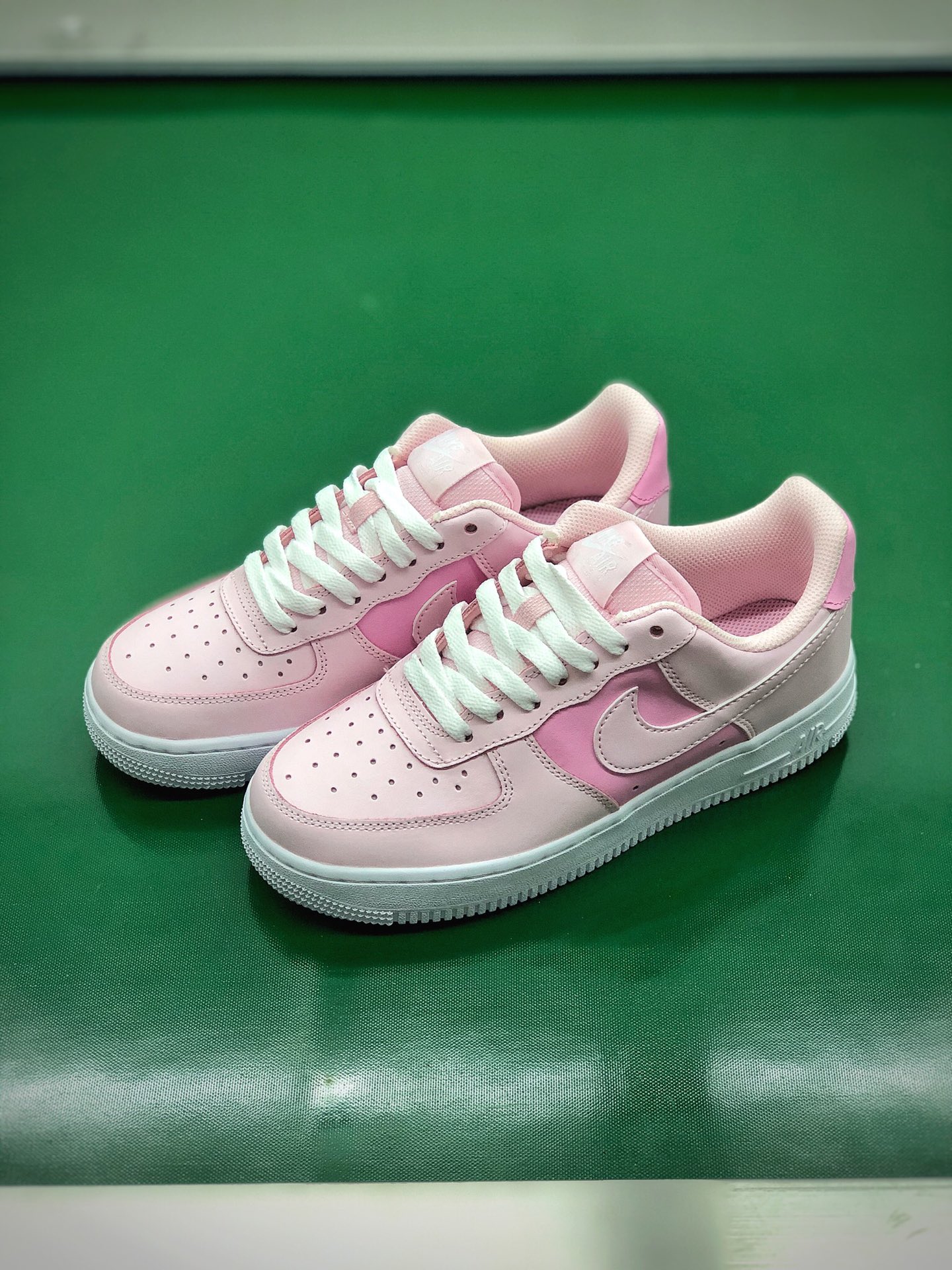 200  空军中国桃花 粉色 Nike Air Force 1 'GS 中国花桃粉CV9646-600