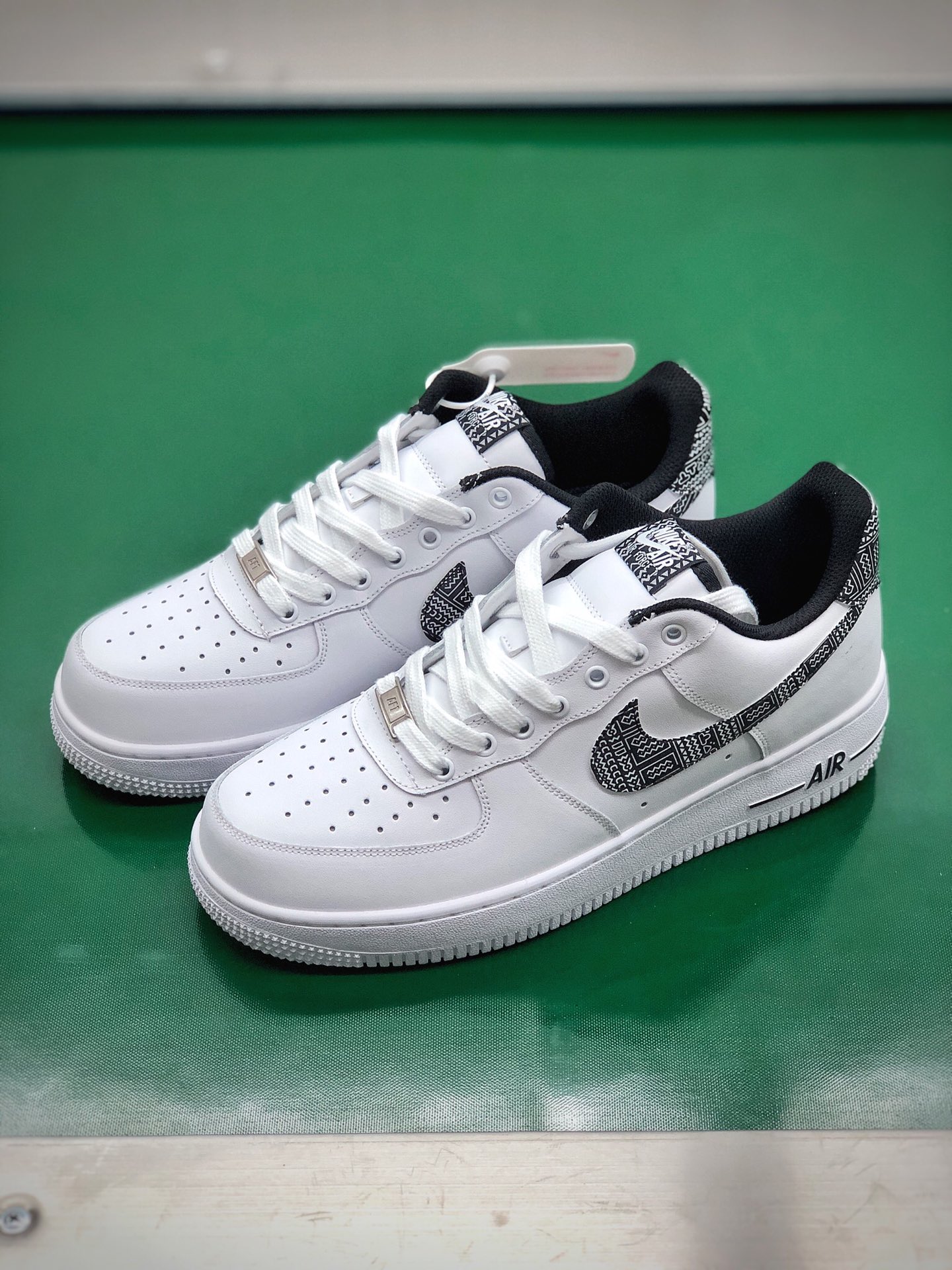 200  耐克 Nike Air Force 1 Low 空军一号低帮百搭休闲运动板鞋CZ7933-100