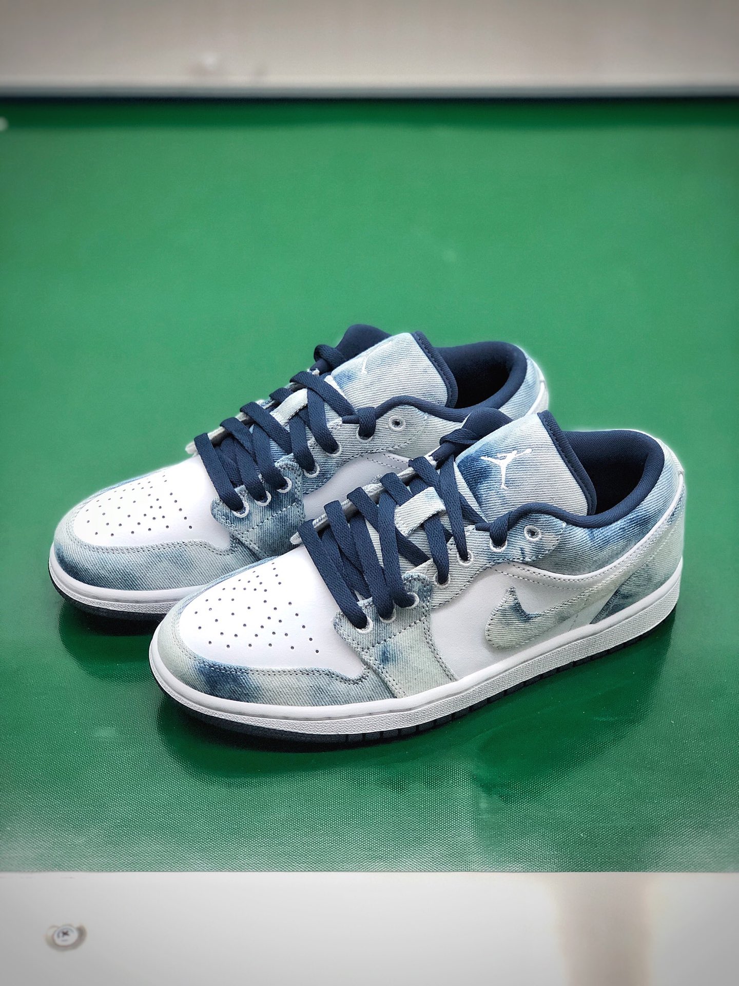 270 乔丹Air Jordan 1 Low 丹宁扎染水洗蓝AJ1乔1低帮休闲板鞋 CZ8455-100