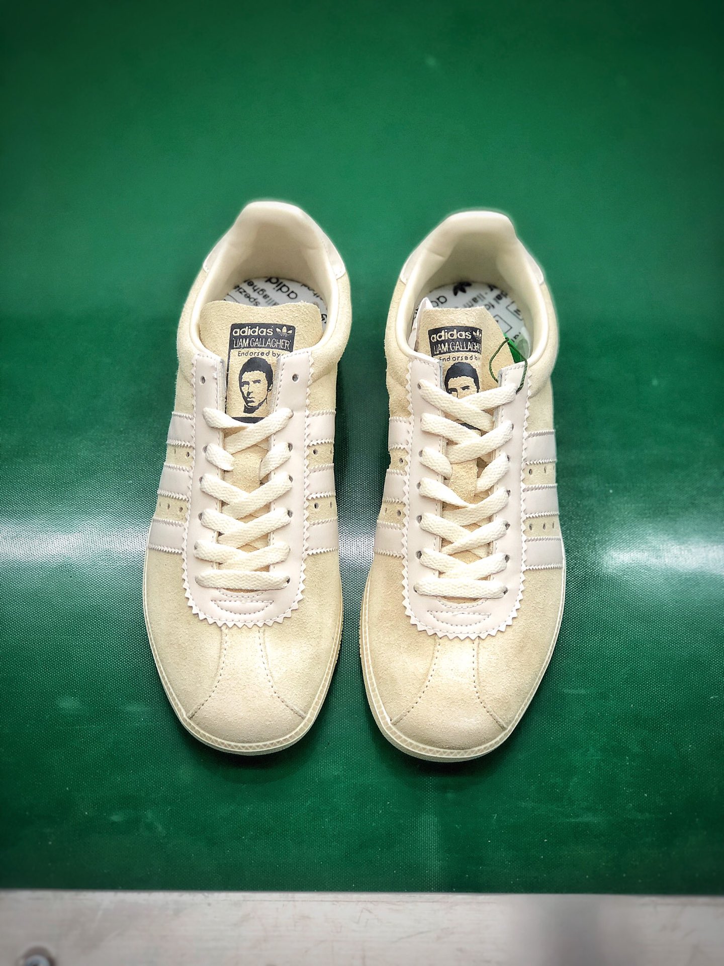 250 阿迪达斯adidas SPEZIAL unveils the LG SPZL联名板鞋EE8789