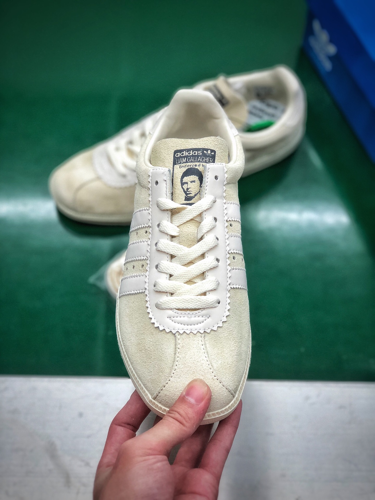 250 阿迪达斯adidas SPEZIAL unveils the LG SPZL联名板鞋EE8789