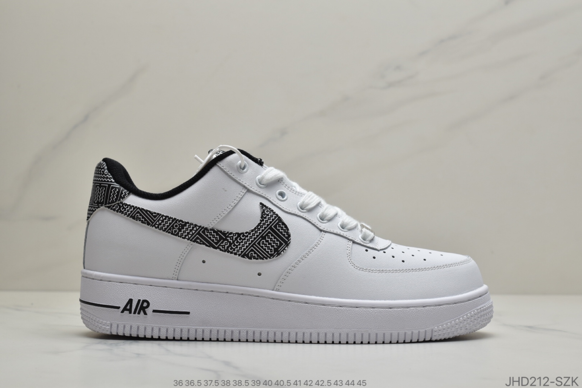 190 公司级耐克Nike Air Force 1 '07 空军一号 AQ2132-102