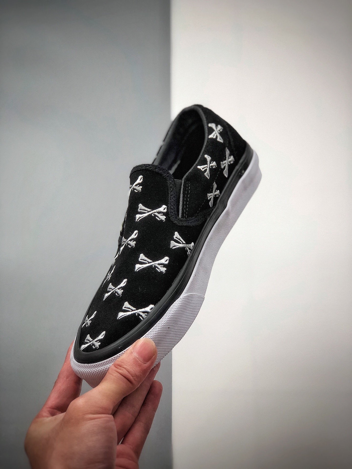 160  Vault by Vans x WTAPS 联名系列回归SZ103